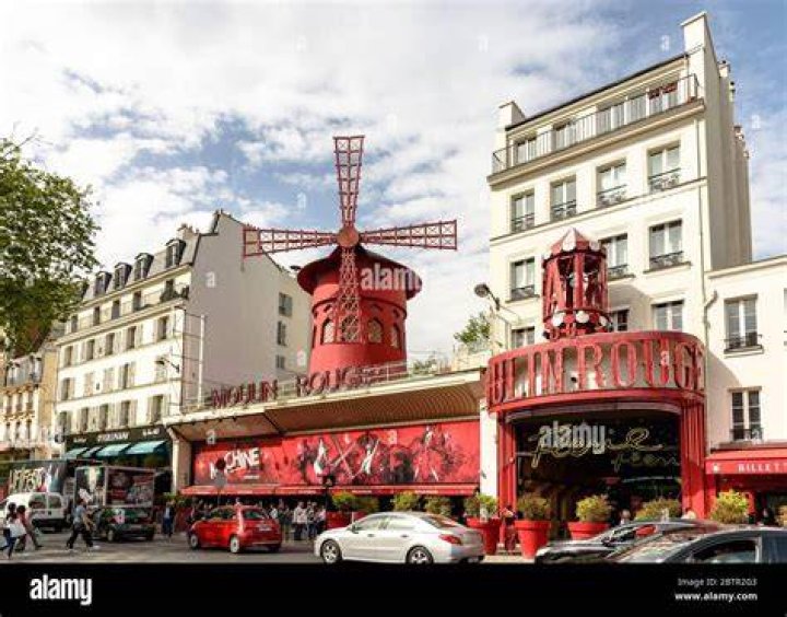 Moulin Rouge building