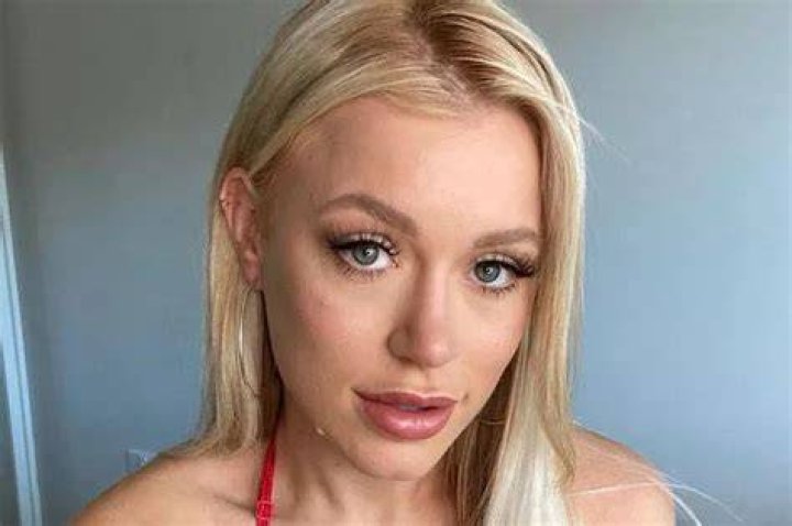 OnlyFans star Elle Brooke weighs in on BBC's Qatar 2022 World Cup