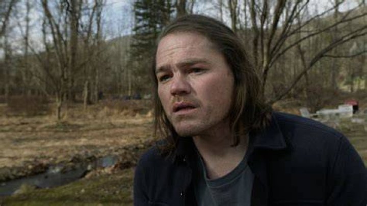 Pete Baylor being interrogated on Manifest