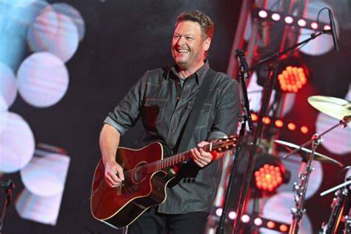 Photos Of Blake Shelton With Gwen Stefani's Kids &mdash; See The Sweet Moments!