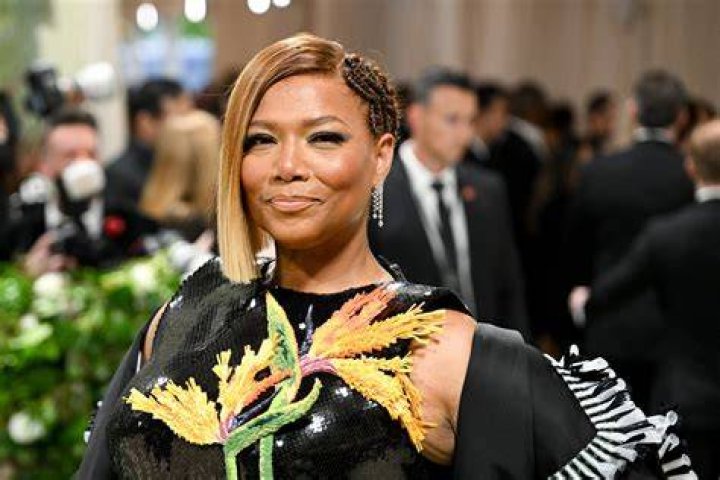 Queen Latifah looks sideways in The Equalizer