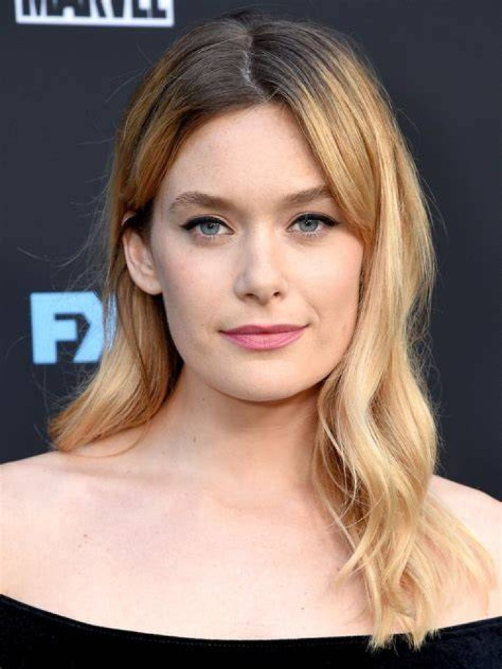 Rachel Keller as Sonya in A Man Called Otto
