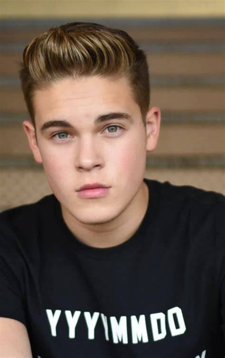 Ricardo Hurtado Biography, Height & Life Story Super Stars Bio