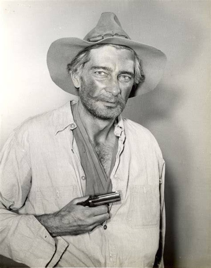 Royal Dano