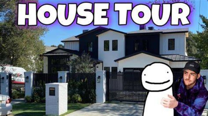 Sapnap Gives a House Tour of Dream's Real House FULL STREAM YouTube