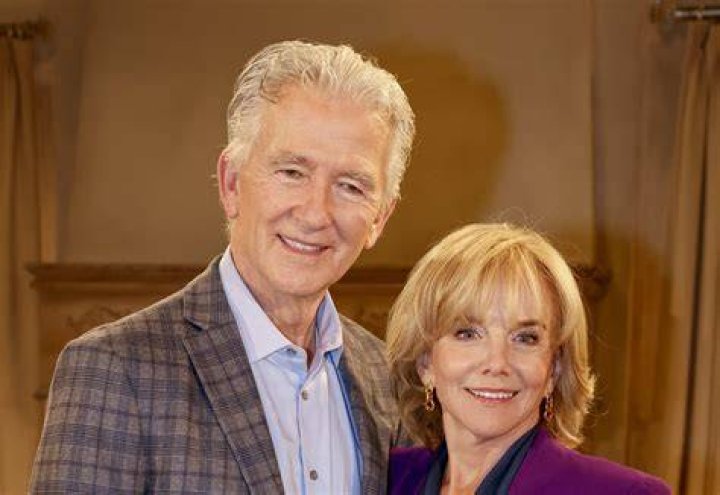 Schlagzeilen 230r48 Patrick Duffy Linda Purl Age