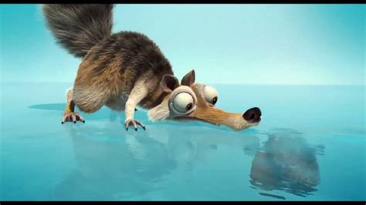 Scrat is stuck in a space helmet in Cosmic Scrat-tastrophe
