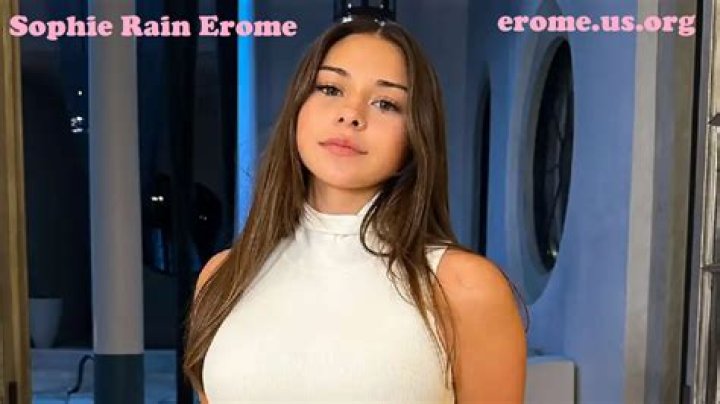 Sneakydesires EroMe