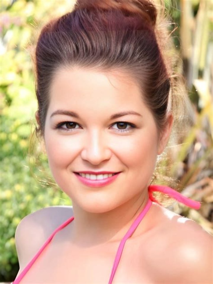 Tessa Fowler (Model) Age, Wiki, Weight, Bio, Height, Boyfriend, Photos