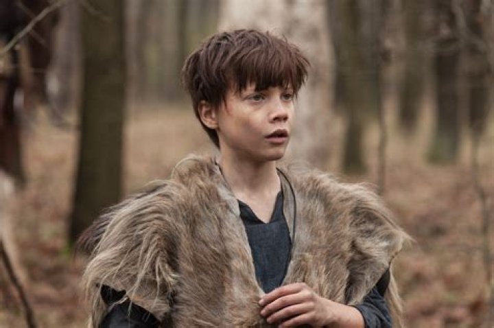 The Last Kingdom young Uhtred and Stiorra side by side