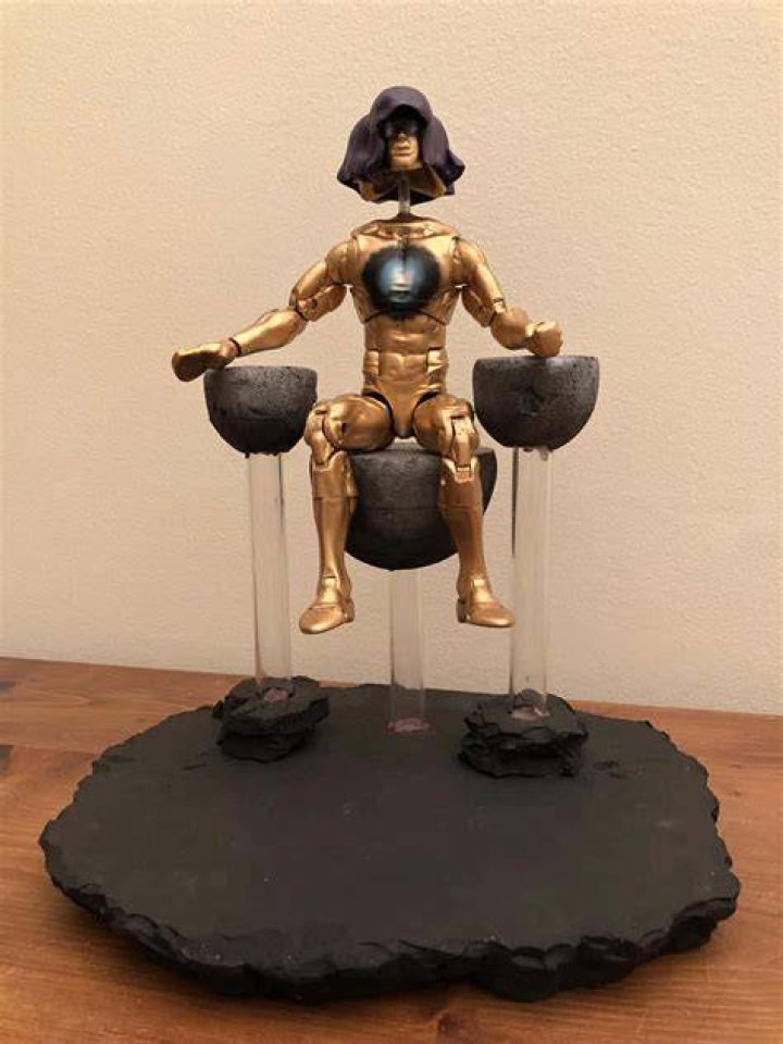 The Living Tribunal statue in Loki