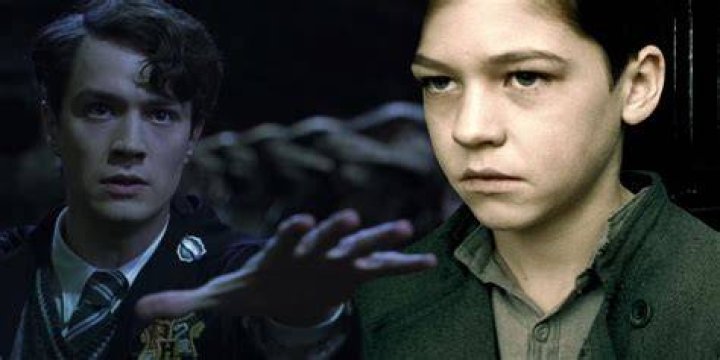Tom Riddle gives an evil glare in Harry Potter And The Chamber Of Secrets.