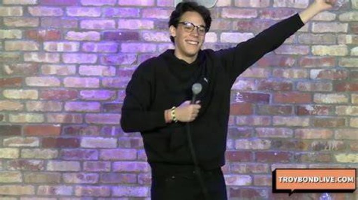 Troy Bond Comedian Age Latest In Bollywood