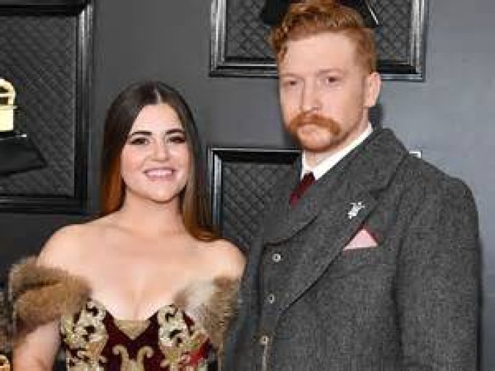 Tyler Childers, Alongside His Wife Senora May, Sing Willie Nelson&rsquo;s