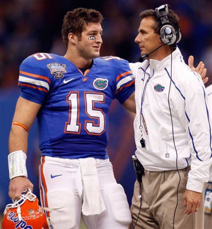 Urban Meyer and Tim Tebow in Untold - Swamp Kings