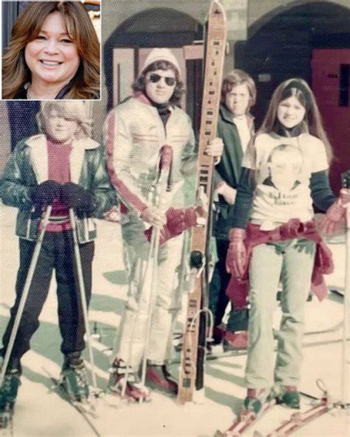 Valerie Bertinelli Shares Retro Family Throwback for Siblings Day