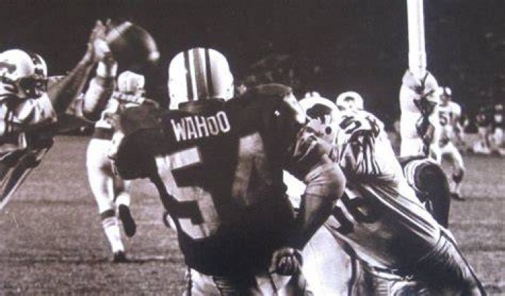 Wahoo McDaniel in football