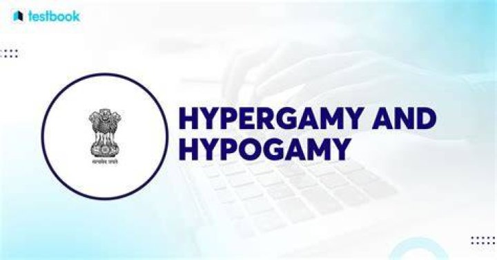 What Is Hypogamy? Pros And Cons