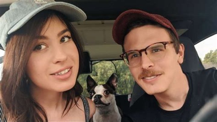 Who is IDubbbz girlfriend? Is he split from Anisa Jomha? Wiki Biography
